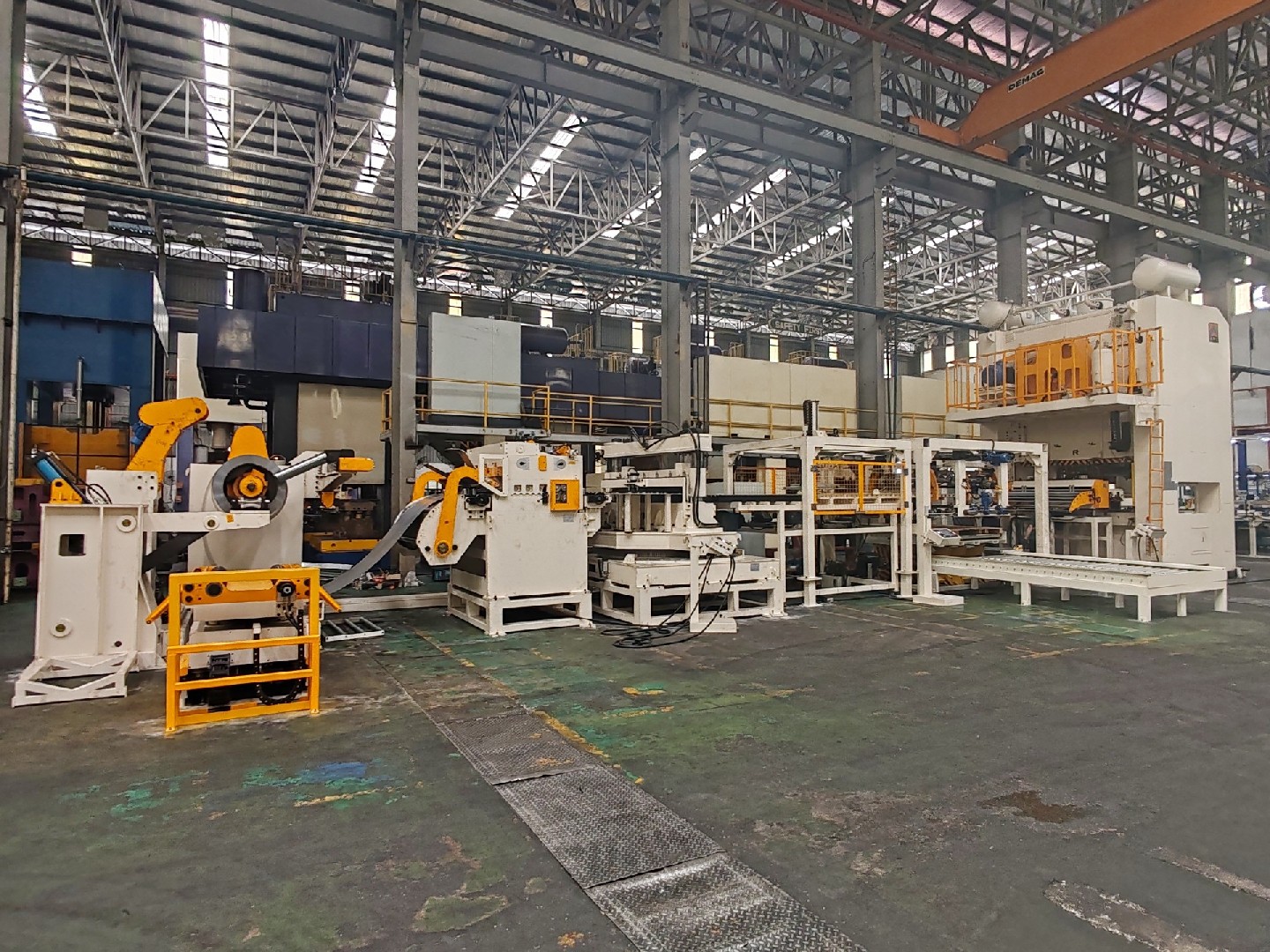 旋轉剪切落料線